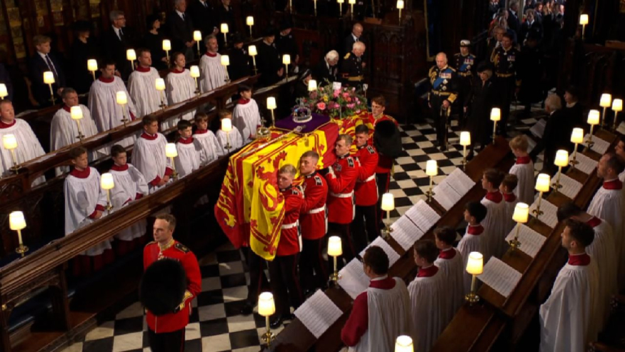 220919112917-st-georges-chapel-entrance-queen-elizabeth-coffin-3.jpg