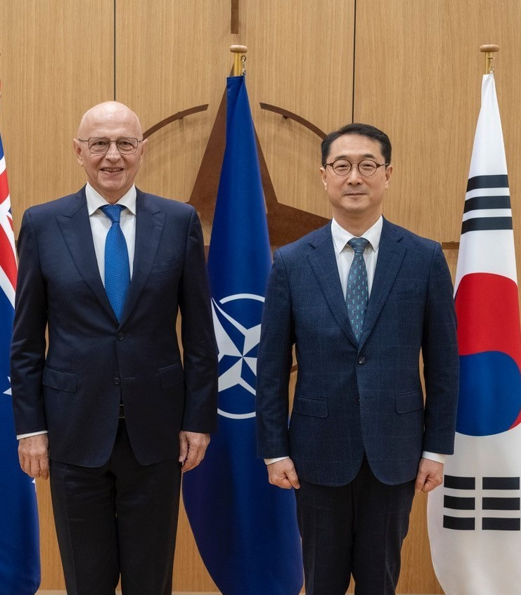 NATO 사무차장 면담 사진.jpeg