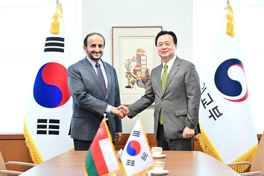 (붙임)조현동 외교부 1차관, 알하르시 오만 외교부 정무차관 회담(1).jpg