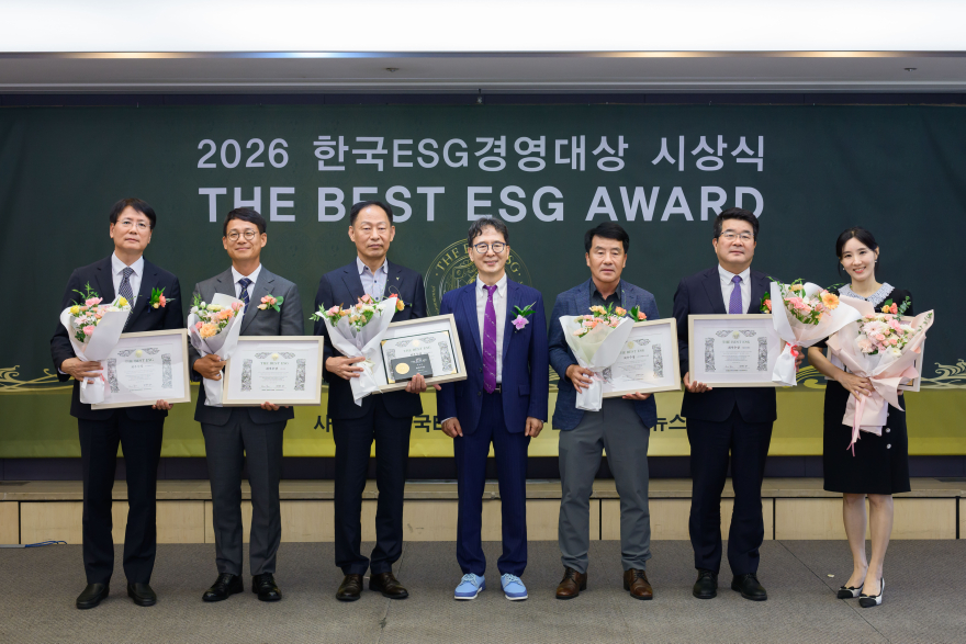 최우수상 단체사진.jpg