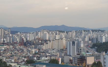 대통령 바뀌어도 반복되는 부동산 불법... 근본 원인은 ‘투기화된 주거 인식’