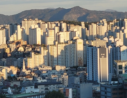 투기 특혜 회수 강조한 이재명 대통령... 투기의 온상이 된 아파트 중심 주거 정책 바뀔 수 있을까?