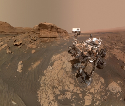 NASA, 화성 탐사선 '큐리오시티' 착륙 14주년 기념…"5,000솔 향해 여전히 탐사 중"