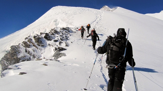 [ESG글로벌] 알프스 ‘샤모니 몽블랑(Chamonix Mont-Blanc)’ 등반 시 ‘15,000유로’ 등반보증금 납부