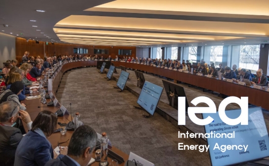 IEA, COP28 회장 지명자 술탄 알-자베르와 50개국 이상이 함께하는 원탁회의 개최