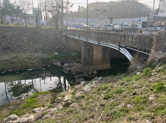 김포시, 100년 넘은 구 황금교 철거 완료