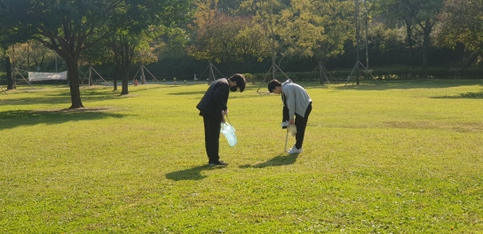 [자재自在] 한강 쓰레기 줍기 봉사에 대한 유감(有感)