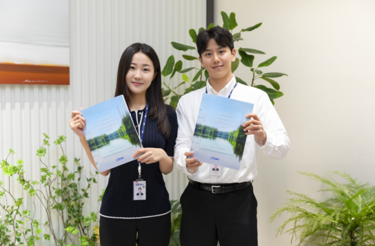 KCC글라스, 지속가능경영 성과와 향후 목표 담은 '2023/24 ESG 보고서' 발간