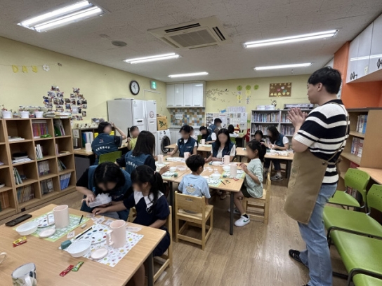 사회적기업 스프링샤인, ESG 도자기 텀블러 만들기 체험 진행